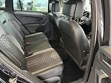 Volkswagen Tiguan (2021) 2,0TSi 4M R-LINE LED NAVI  - náhled 21