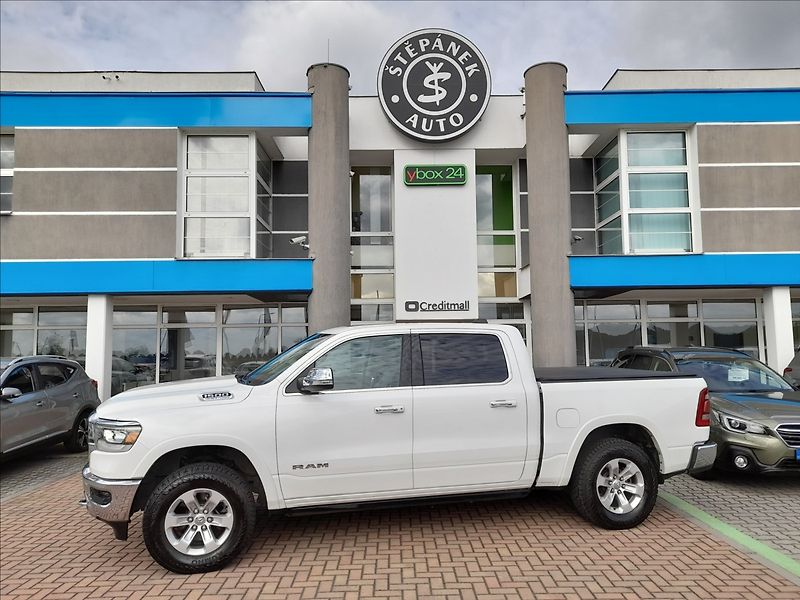 RAM 1500 5,7 HEMI LARAMIE 4x4 - fotografie inzerátu