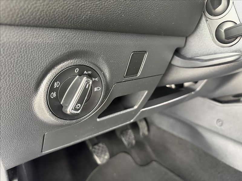 Seat Arona 1,0 i, FR Edition,tažné,temp. - fotka 15 z 34