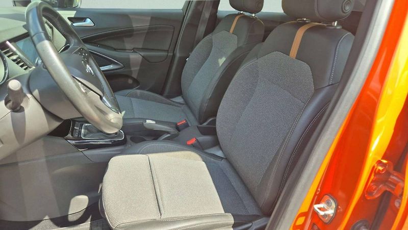 Opel Crossland Elegance F 1.5 DTH (81kW/110HP - fotka 14 z 42