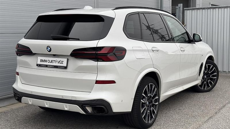 BMW X5 xDrive40d Mpaket ČR DPH 1.maji - fotka 2 z 18