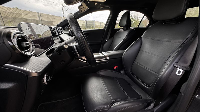 Mercedes-Benz Třídy C (2023) C220d, AMG, ZÁRUKA, TOP VÝBAVA - fotka 9 z 16
