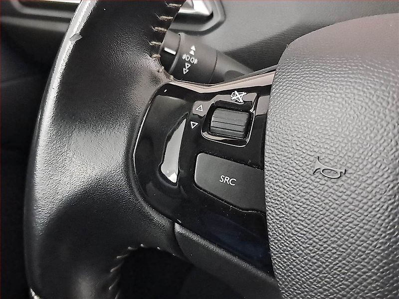 Peugeot 308 (2017) 1.2 PureTech, Serv.kniha - fotka 17 z 19