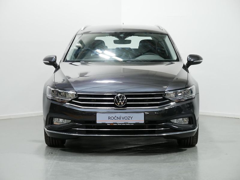 Volkswagen Passat - fotka 4 z 21
