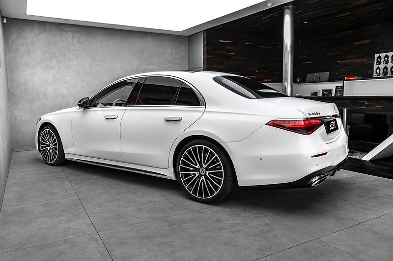 Mercedes-Benz Třídy S d 4M AMG MANUFAKTUR - fotka 7 z 26