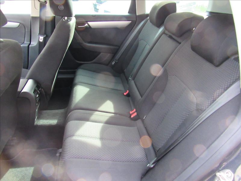 Volkswagen Passat 1,6 TDi 77kW Variant - fotka 10 z 30