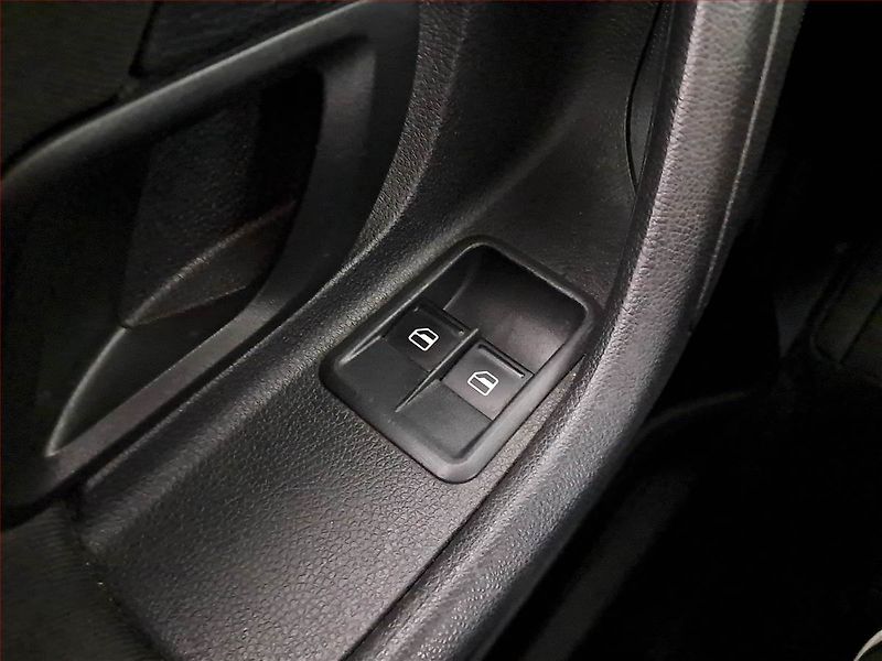 Škoda Fabia (2010) 1.2 TSI, Automat, Tempomat - fotka 16 z 16