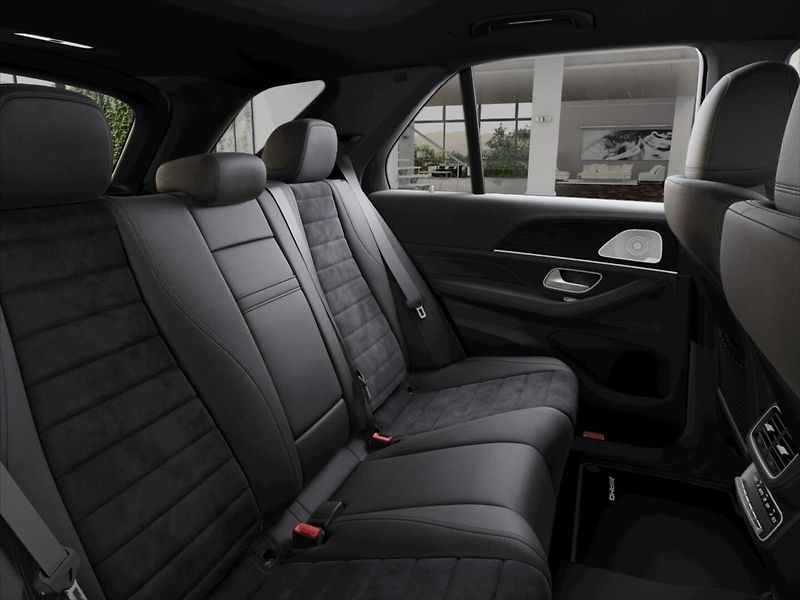Mercedes-Benz GLE (2026) 3.0 450 d 4MATIC Edition 140 Y - fotka 8 z 9