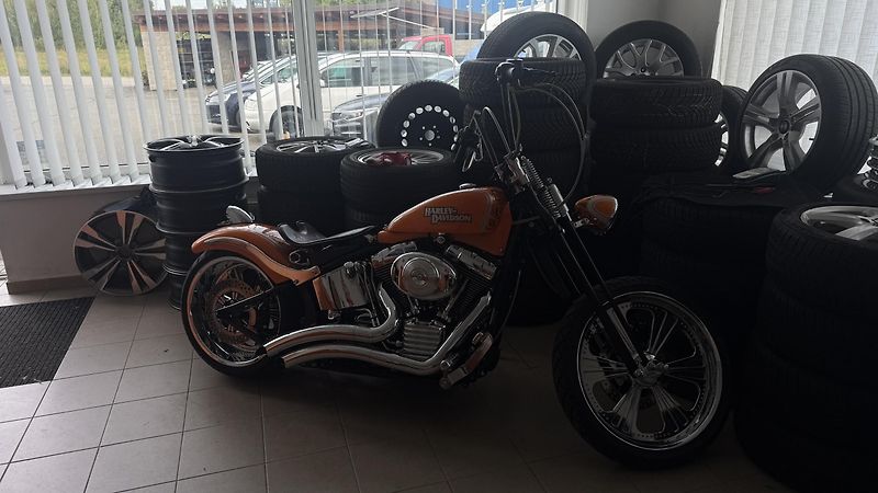 Harley-Davidson FXSTD Softail Deuce (2004) - fotka 11 z 11