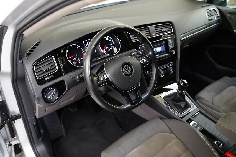 Volkswagen Golf - fotka 11 z 23