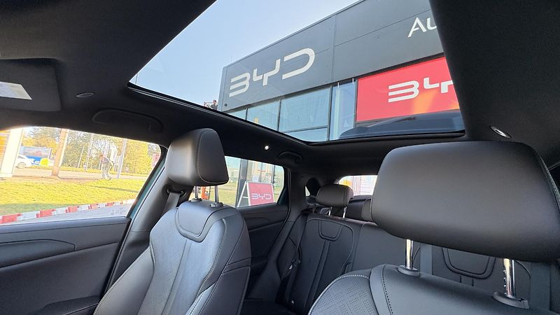 BYD ATTO 2 DM-i (2026) Boost - fotka 9 z 11