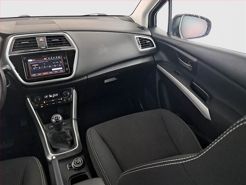 Suzuki SX4 S-Cross (2017) Premium 1.0 BoosterJet, 4X4 - fotka 8 z 18