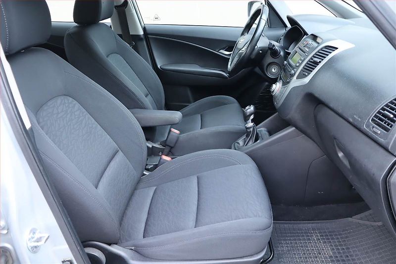 Hyundai ix20 (2011) 1.4 CVVT, Serv.kniha - fotka 9 z 17