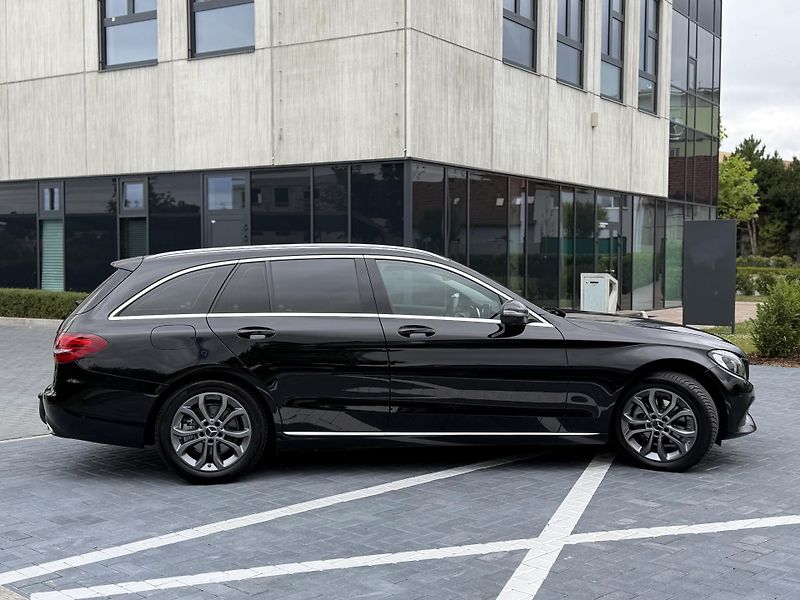 Mercedes-Benz Třídy C (2015) 200d 100 kW / tažné - fotka 5 z 23