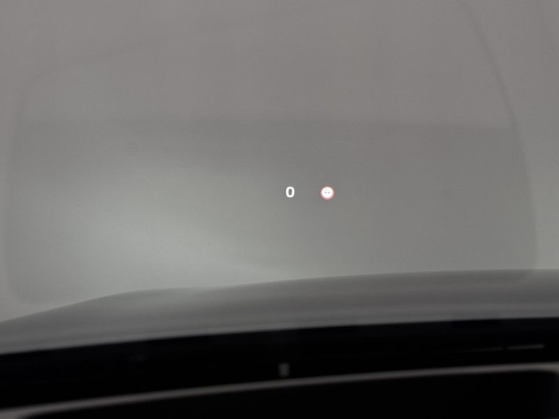 Volvo V60 B4 DARK PLUS AUT  - fotka 21 z 49