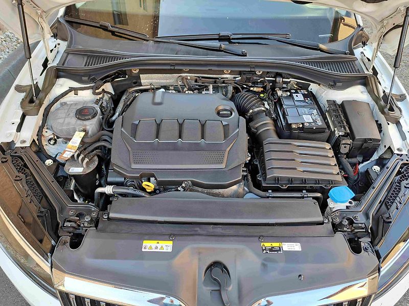 Škoda Superb (2022) TDI-110 DSG LED - fotka 13 z 24
