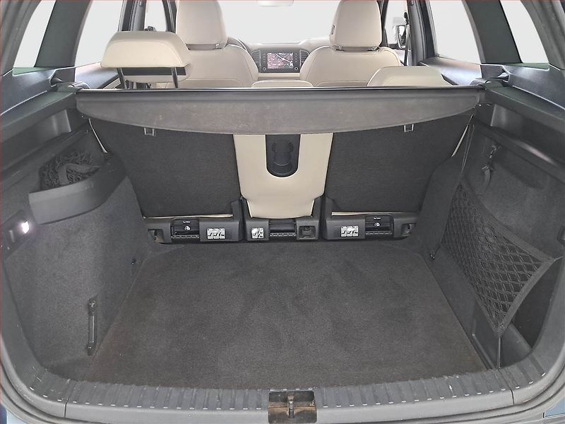 Škoda Karoq (2017) 1.6 TDI, Kůže, Navi, Tempomat - fotka 14 z 18