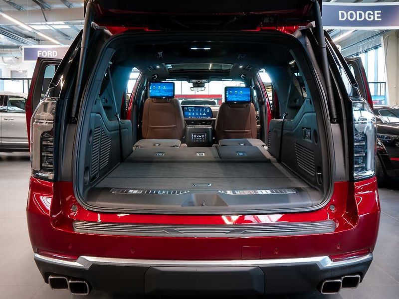 Chevrolet Suburban (2026) 6.2 V8 High Country 2026 - fotka 9 z 49