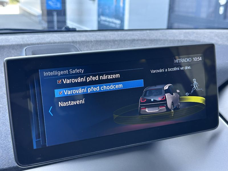 BMW i3 s 120Ah 135kw - fotka 16 z 24