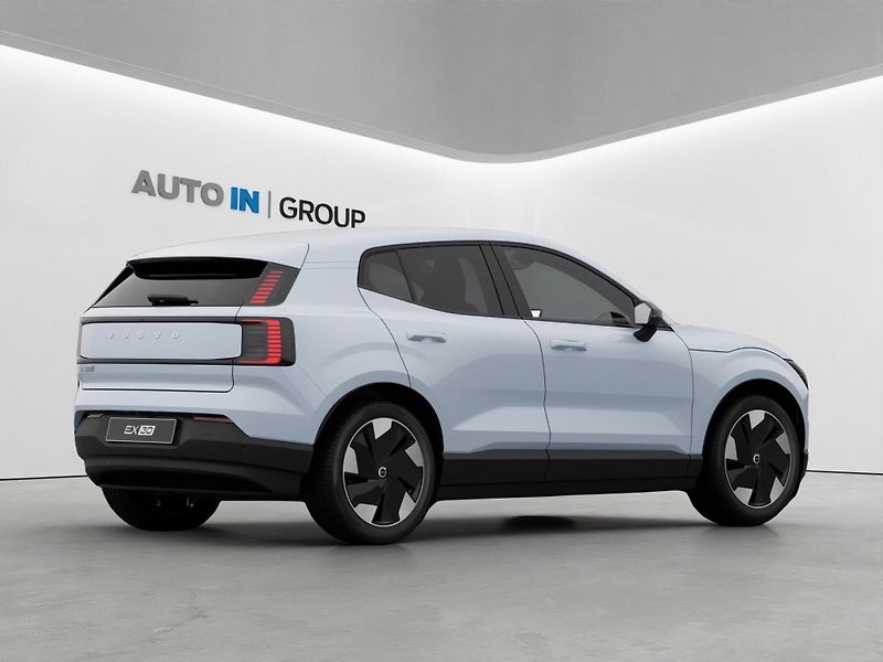 Volvo EX30 (2026) PLUS P5 LONG RANGE, 200 kW - fotka 5 z 9