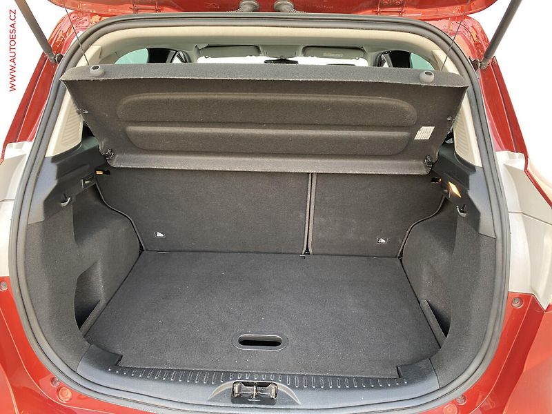 Ford B-MAX (2015) 1.0EB, Titanium, navi, panor - fotka 7 z 19