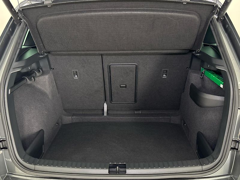 Škoda Karoq SportLine DSG - fotka 10 z 30
