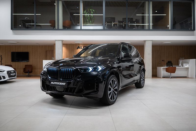 BMW X5 (2025) 30xd M-SPORT NEZAVISLÉ TAŽNÉ - fotka 2 z 52