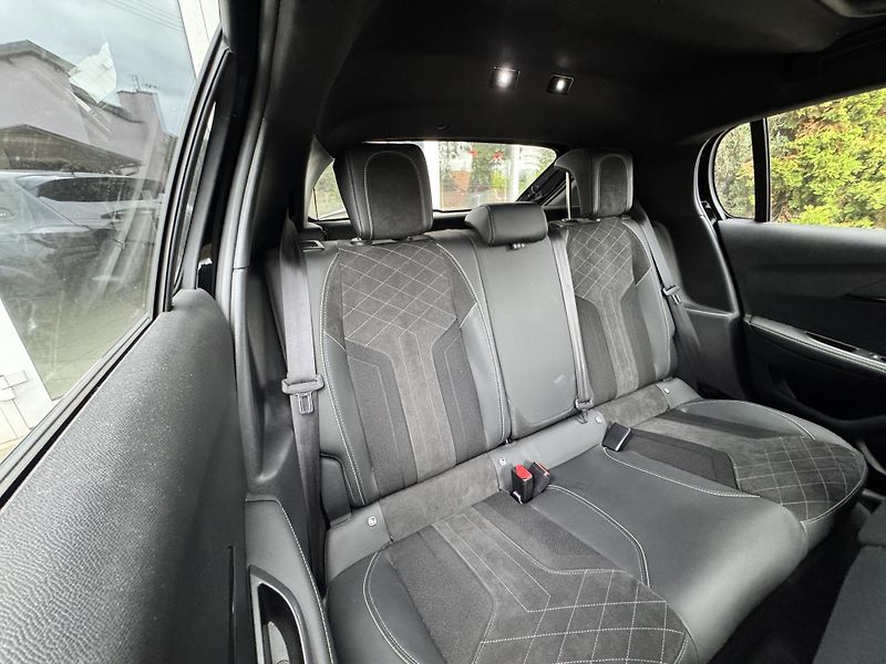 Peugeot 208 (2022) GT 1.2 PureTech 100k MAN6 - fotka 5 z 6