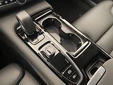 Volvo V90 T6 AWD RECHARGE DARK PLUS AUT - náhled 26