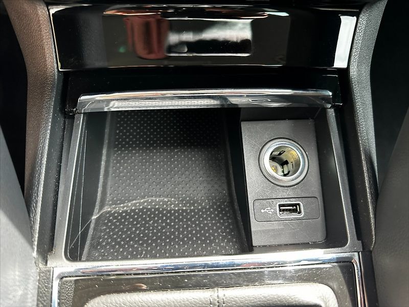 Škoda Karoq 1,6 TDI 85kW STYLE CZ-SERVIS!! - fotka 41 z 42