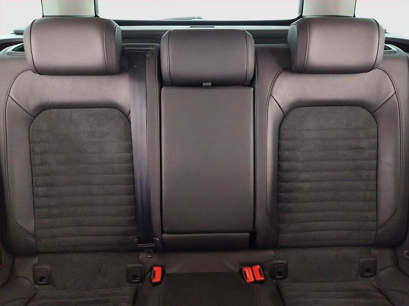 Volkswagen Passat (2015) Highline 2.0 BiTDI, 4X4 - fotka 10 z 29