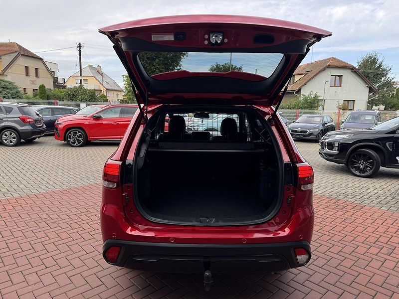 Mitsubishi Outlander (2020) 2.0i Automat SpiritPlus LED - fotka 22 z 49
