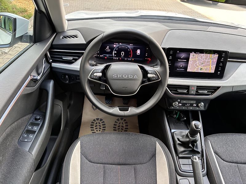 Škoda Kamiq 85kw, TOP SELECTION,1.MAJITEL. - fotka 16 z 31