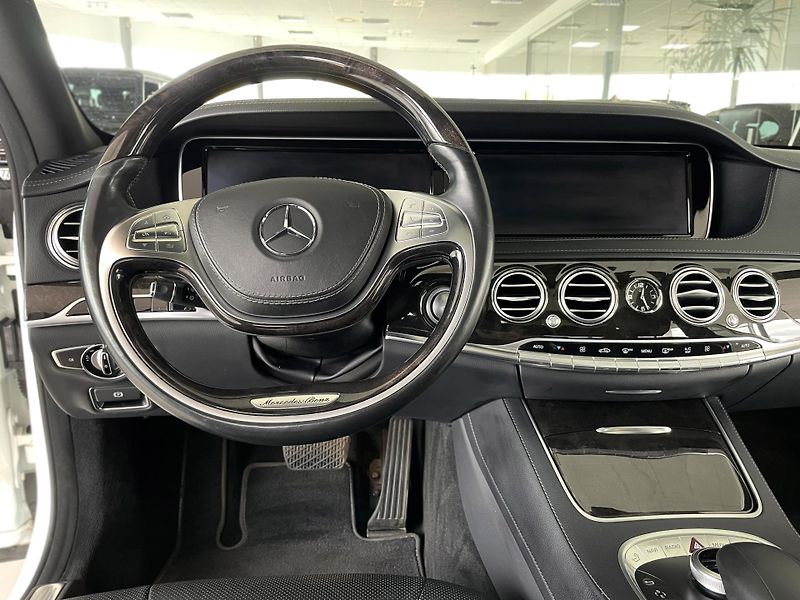 Mercedes-Benz Třídy S 350d 4MATIC*Panorama*Masáž*AMG - fotka 11 z 36