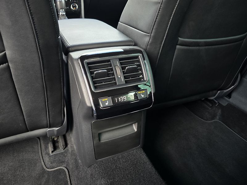 Škoda Superb 2.0TDI 147KW DSG 4x4 L&K TOP! - fotka 23 z 50