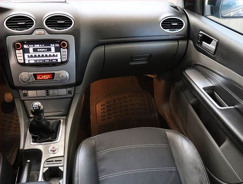 Ford Focus (2010) 1.6 TDCi, po STK - fotka 8 z 22