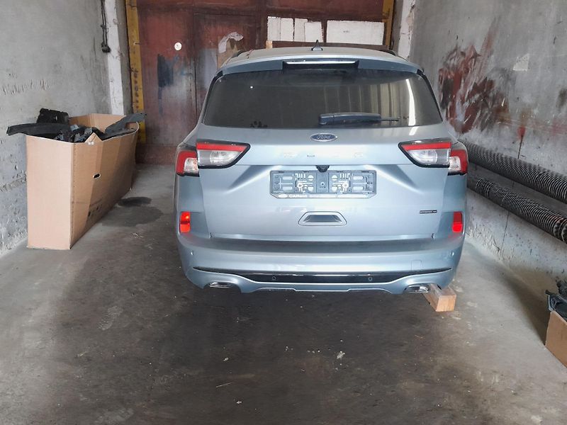 Ford Kuga 2,5 PHVE ST Line - fotka 17 z 17