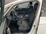 Ford S-MAX 2.0 EB Titanium LED manuál - náhled 30