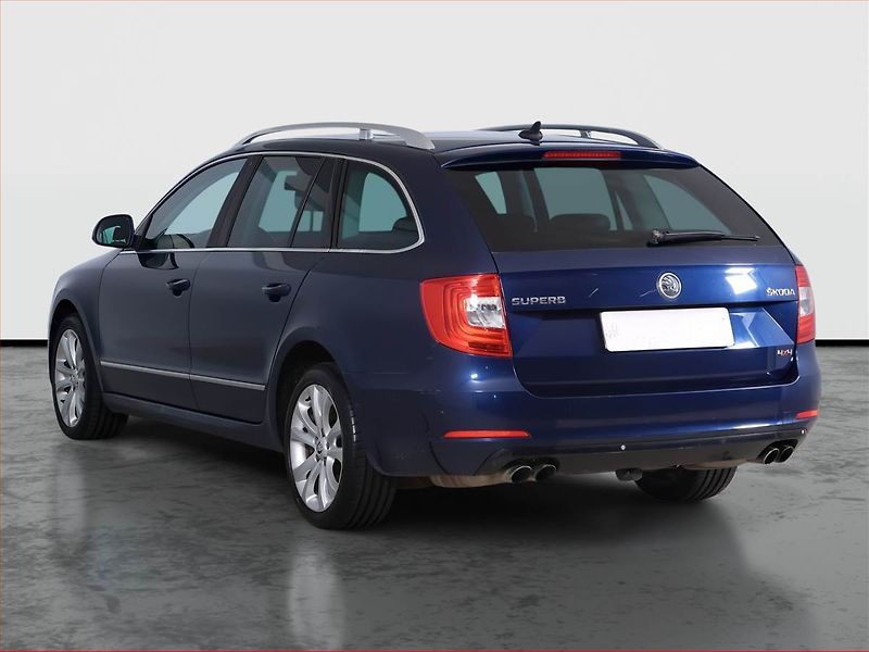 Škoda Superb (2013) Elegance 3.6 FSI V6, 4X4 - fotka 4 z 27