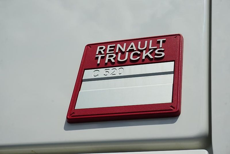 Renault (2018) C 520 / EURO 6 / ACC / 6 X 4 / - fotka 29 z 49