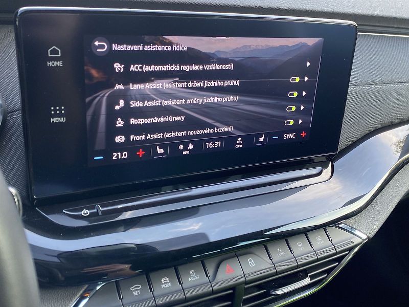 Škoda Octavia (2022) Combi 1.5 TSI Style+ - fotka 20 z 38
