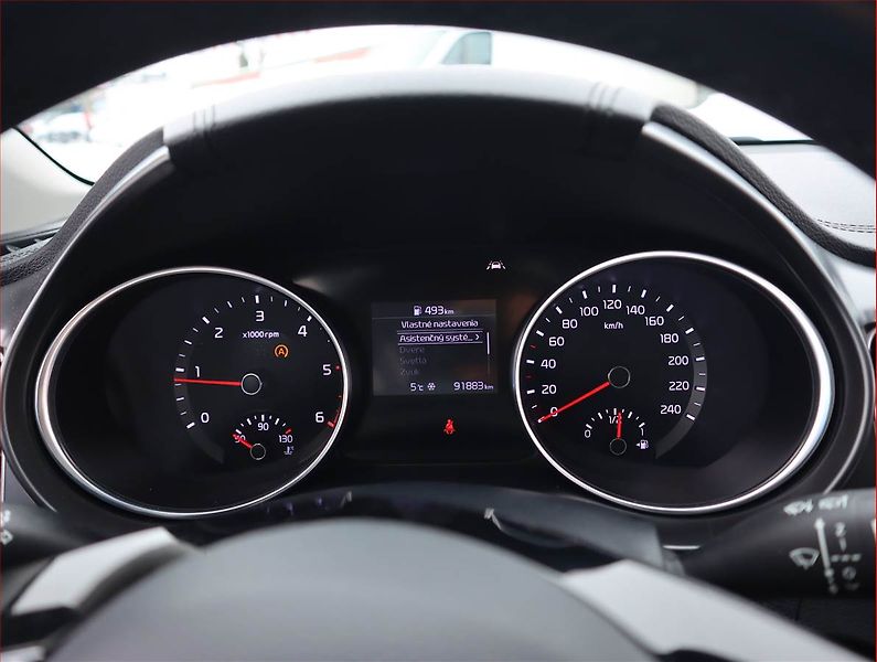 Kia Ceed (2020) 1.6 CRDi, Serv.kniha, Tempomat - fotka 11 z 17