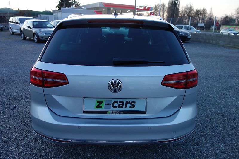 Volkswagen Passat 2.0TDi Highline 110kW DSG LED - fotka 6 z 23