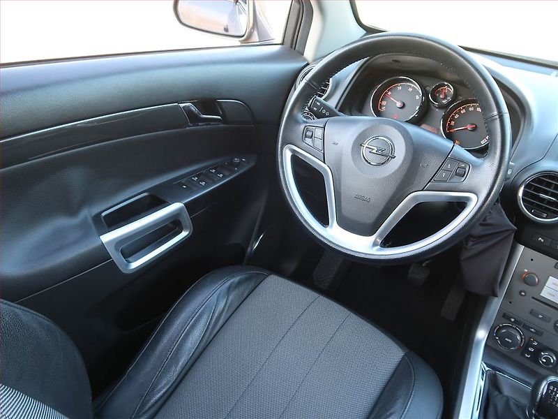 Opel Antara (2015) 2.2 CDTI, 4X4, Tempomat - fotka 7 z 19