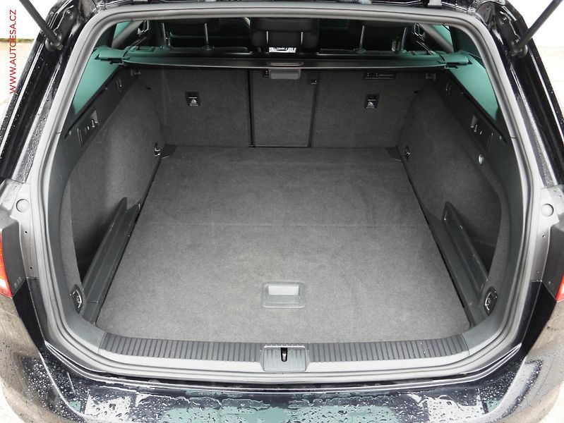 Volkswagen Passat (2018) 2.0TDi R-Line, 2.maj - fotka 7 z 20