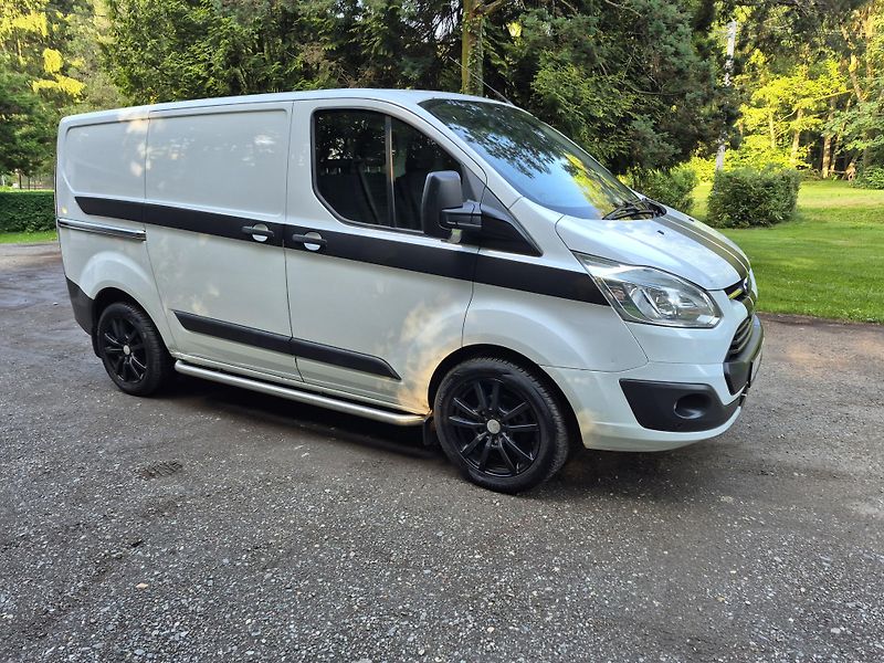 Ford Transit Custom (2013) 2.2Tdci 92Kw L1H1 klima - fotka 4 z 24