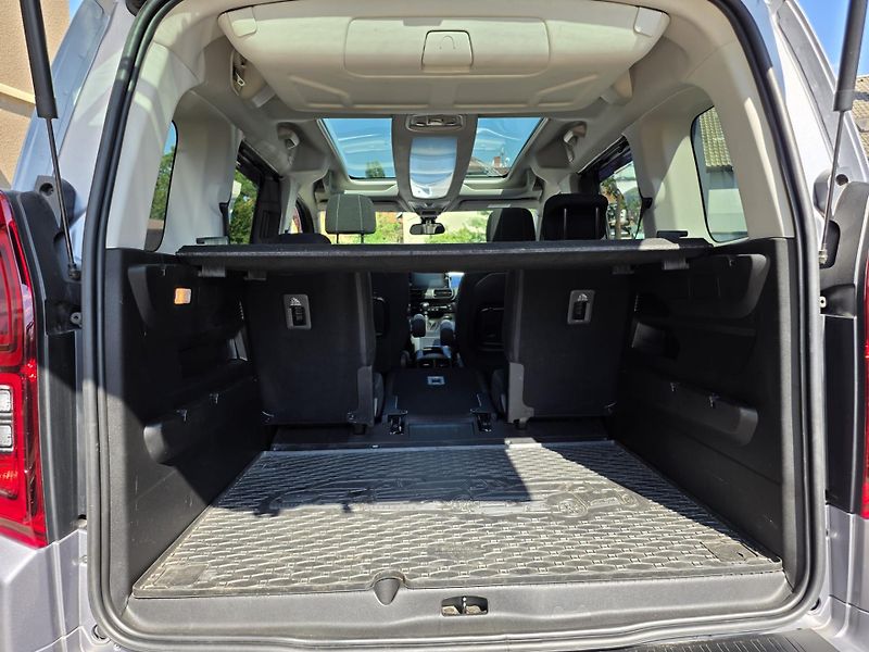 Toyota ProAce City Verso 1.5-PANORAMA-1.MAJ.-V ZÁRUCE - fotka 16 z 16