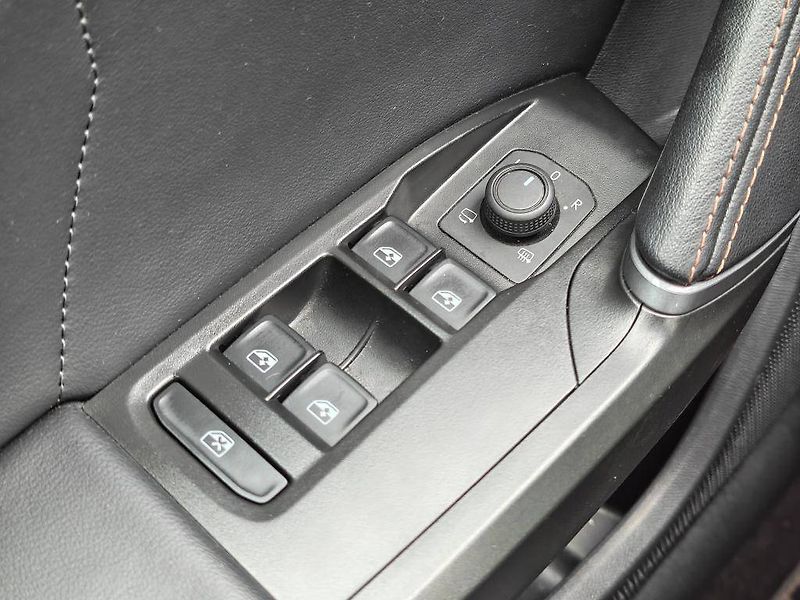 Cupra Formentor 6MP 1,5 TSI - fotka 21 z 24