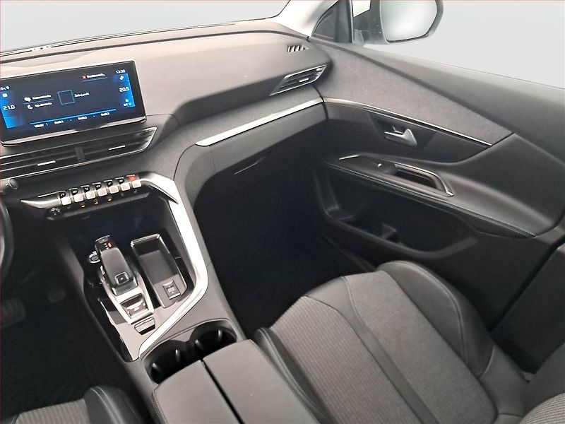 Peugeot 5008 (2021) 1.5 BlueHDi - fotka 8 z 24