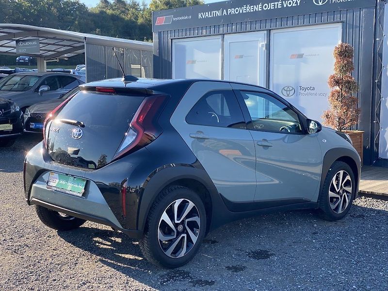 Toyota Aygo 1.0i, ČR, Style, automat - fotka 7 z 13